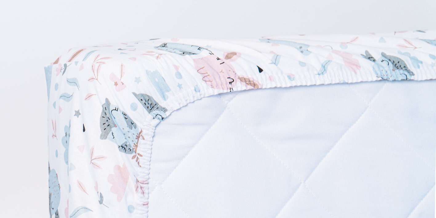 Polskie bawełniane prześcieradło z gumką króliczki krem